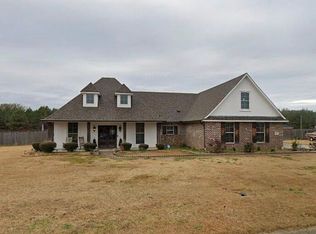 605 Lukes Lndg, Bossier City, LA 71112