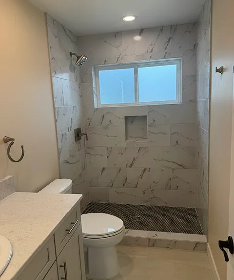 2026 E Washington Ave — Photo 10