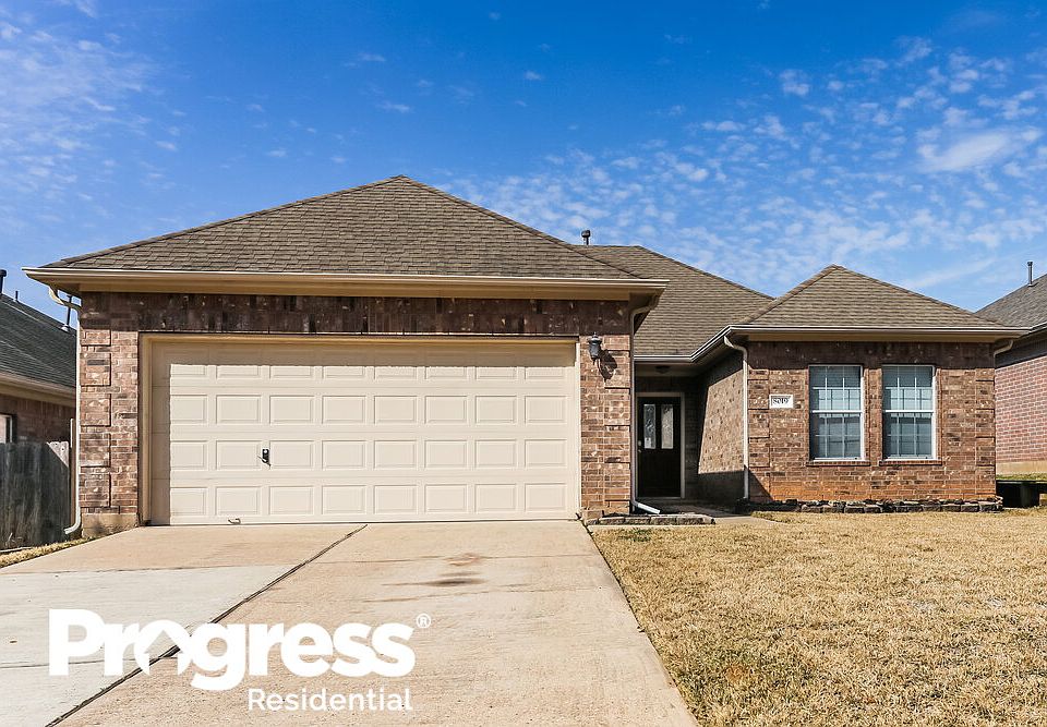 1st image of 8019 N Tarrytown Crossing Dr