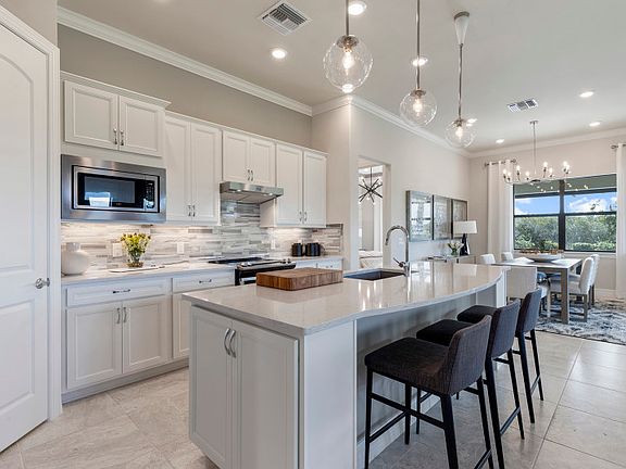 Model Representation Large kitchen island with quartz countertop