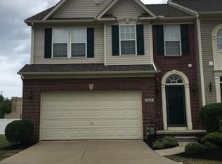 2884 Andover Cir, Willoughby Hills, OH 44092