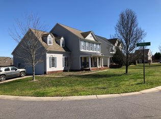 6840 Lakecrest Ct, Denver, NC 28037