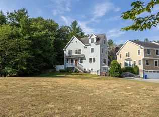 2 Gates Ln #A, Wakefield, MA 01880