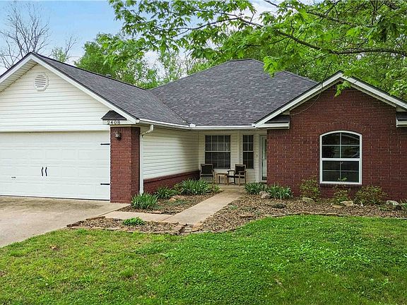 4th image of 2408 Pin Oak St