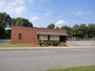 706 Main Ave NW, Hickory, NC 28601