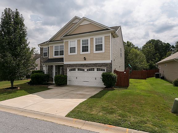 2nd image of 114 Horsepen Way