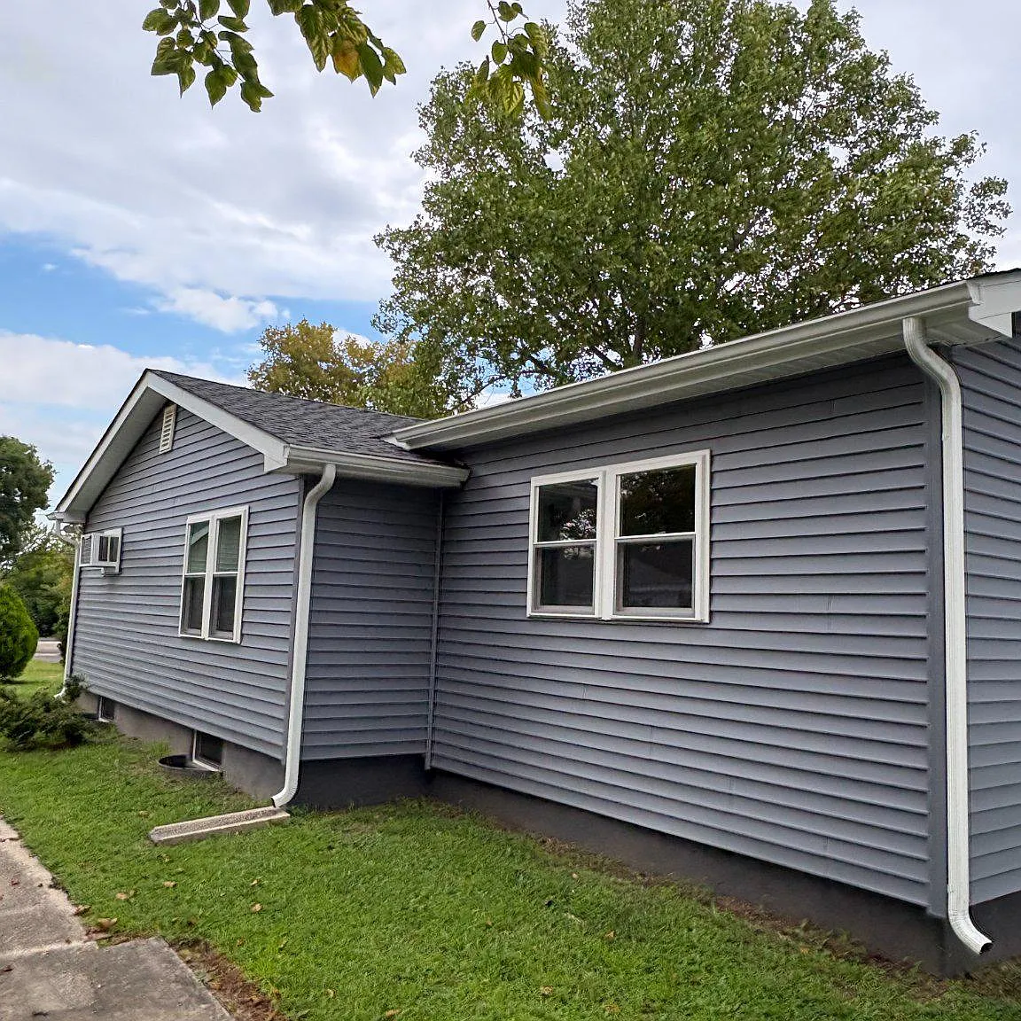 2 bed, 1.0 bath, 752 sqft, $1,800 — Photo 4