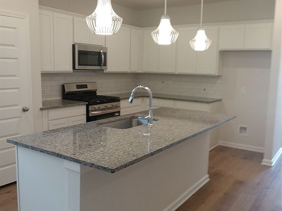 The Oakshire II- Kitchen