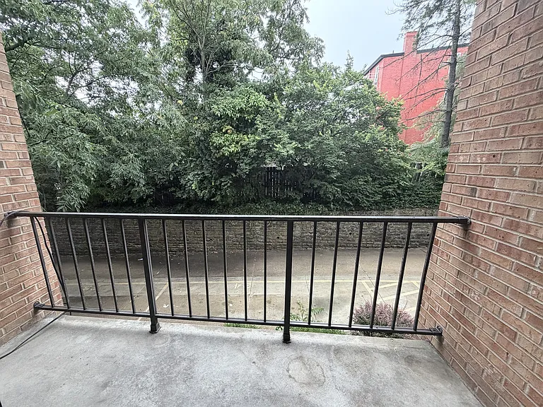 518 Riddle Rd #6 — Photo 12