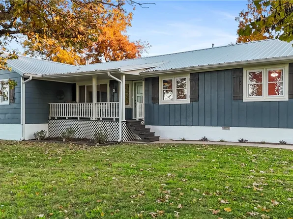 13992 Farm Road 2185, Cassville, MO 65625