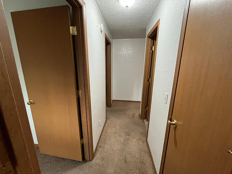 30517 Webster Rd E — Photo 17