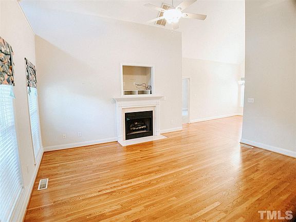 3rd image of 3386 Earl Forbes Dr