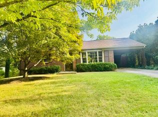 120 Clearview Dr, Danville, VA 24541