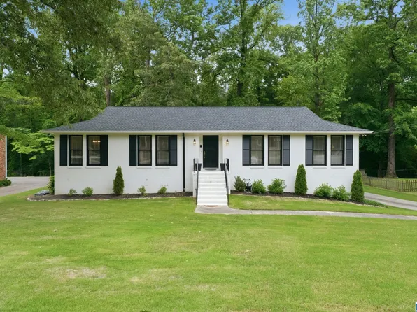 1267 Atkins Trimm Blvd, Hoover, AL 35226
