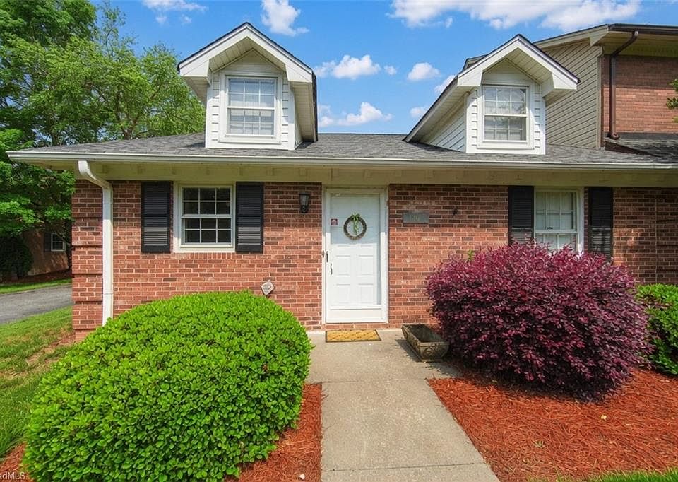 1st image of 136 Chrisfield Cir
