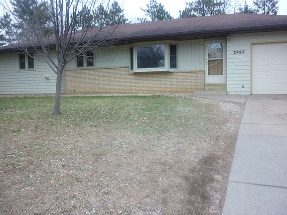 2nd image of 1957 Oak St