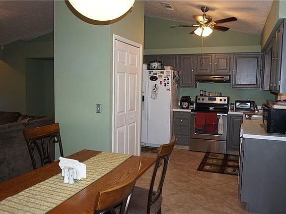 4th image of 2378 NE 16th Ct