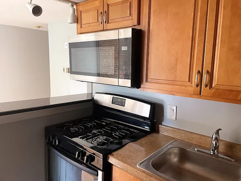 8405 Greenbelt Rd #101 — Photo 4