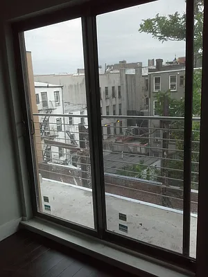 Rented by Sam Tabak | media 159