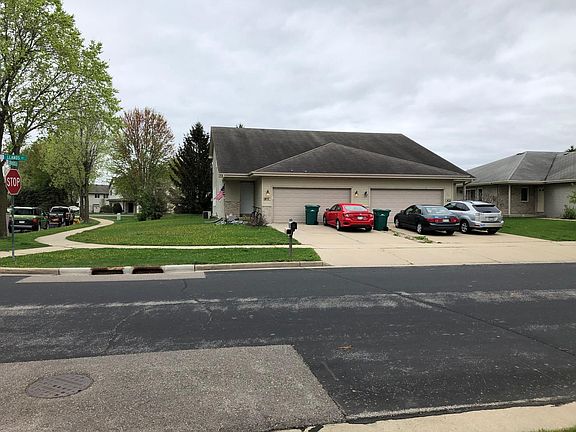 Corner lot
