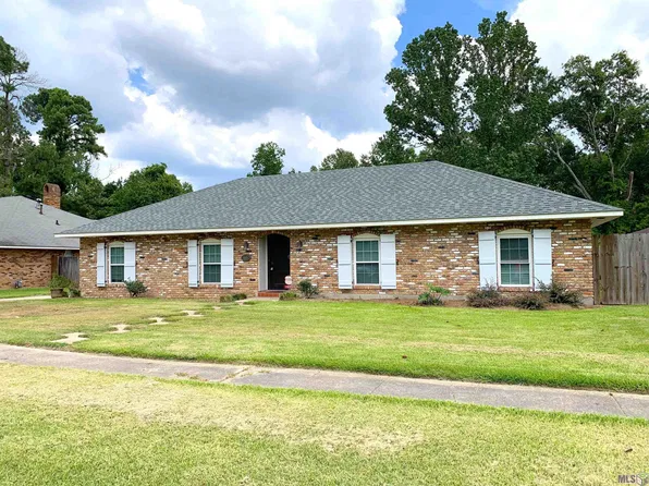 11039 Major Oak Dr, Baton Rouge, LA 70815