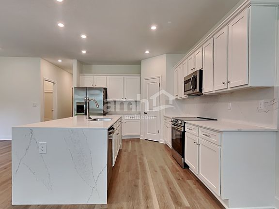 3rd image of 2583 Belfort Landing Ct