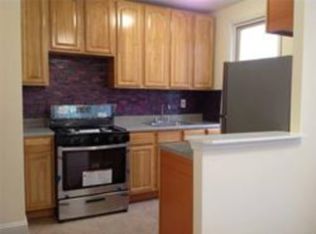 7833 78th St, Ridgewood, NY 11385