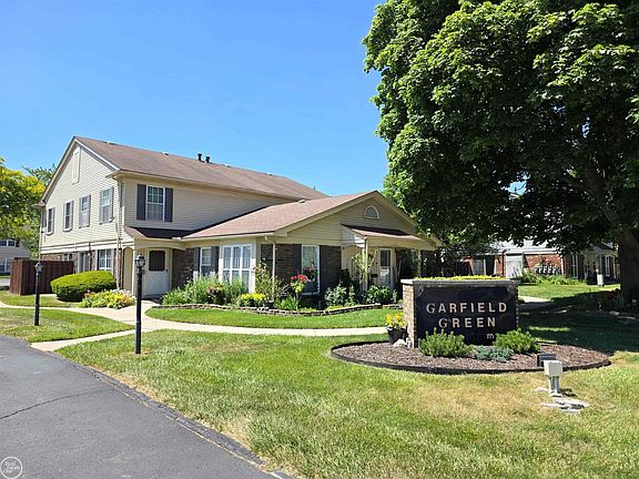 2nd image of 34299 Garfield Cir