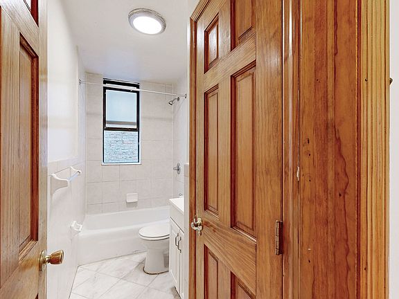 4th image of 190 Claremont Ave APT 3C