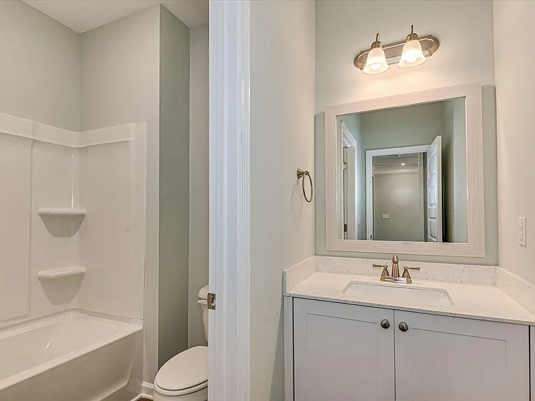 705 Navan Ln — Photo 27