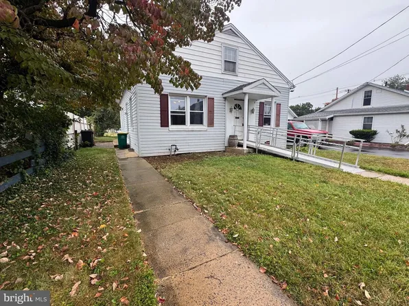 414 Cumberland Ave, Chambersburg, PA 17201