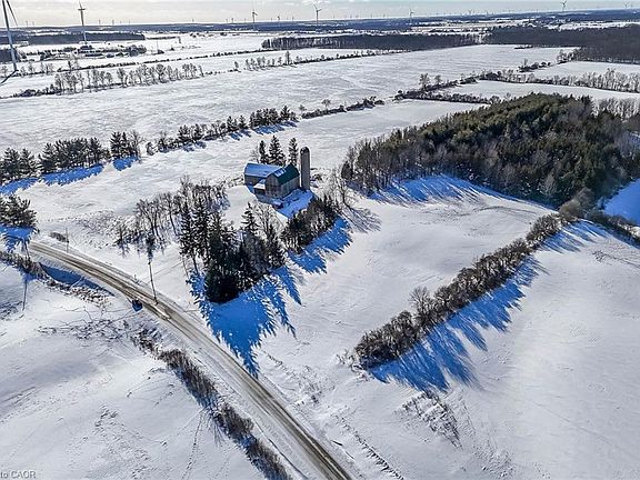 2nd image of 1631 River Rd