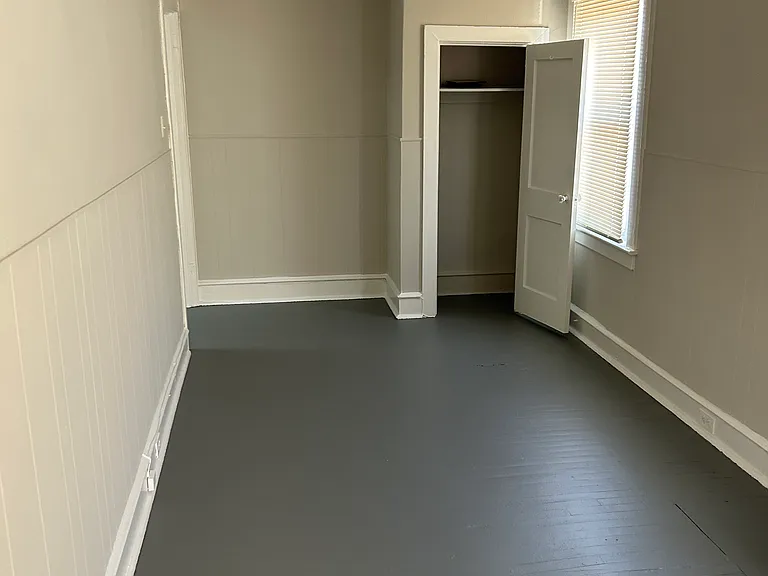 27-29 E State St — Photo 11