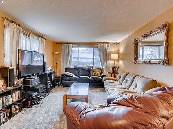 5th image of 6108 SE Kellogg Ct