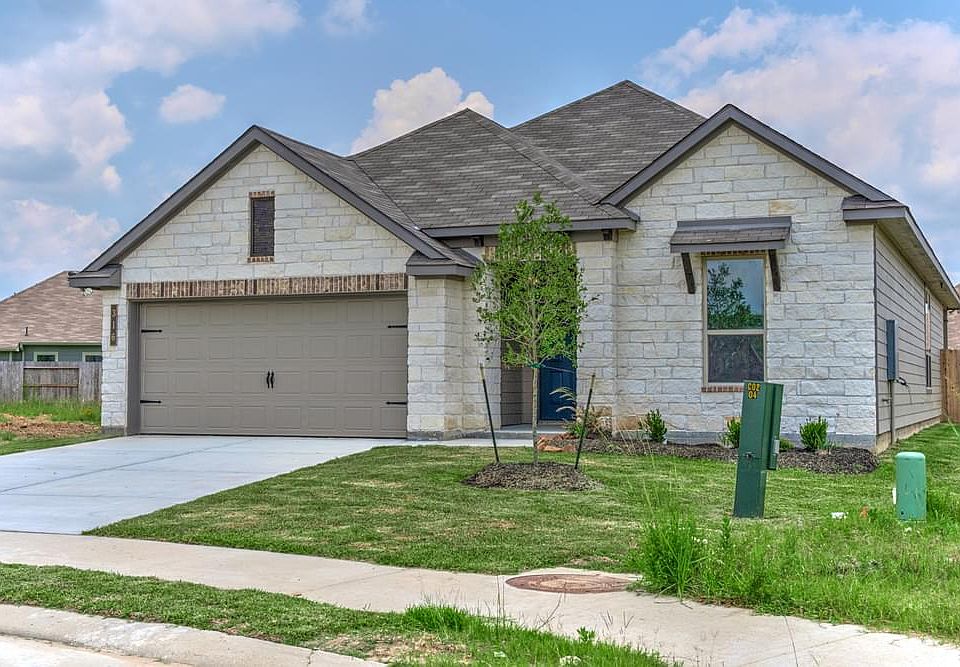 1st image of 316 Brocks Ct