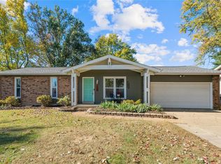 625 Saint Jovite St, Saint Charles, MO 63304