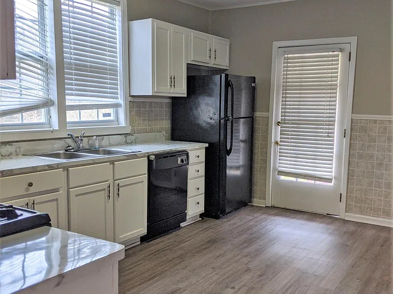 258 Corinth Rd — Photo 5