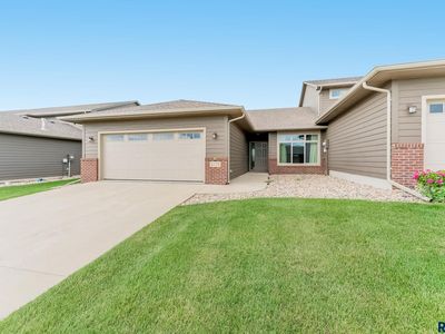 1315 S President Ct, Sioux Falls, SD, 57106