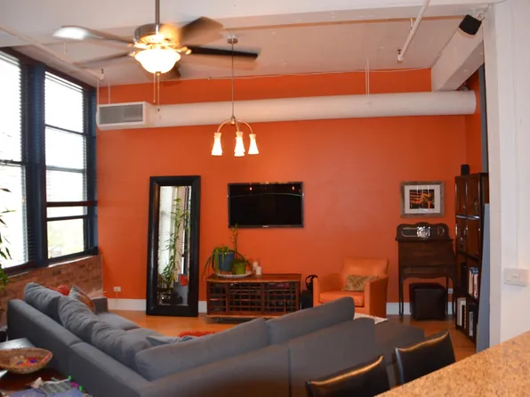 124 W Polk St APT 404, Chicago, IL 60605
