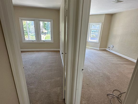 5th image of 1672 Oxford St #1