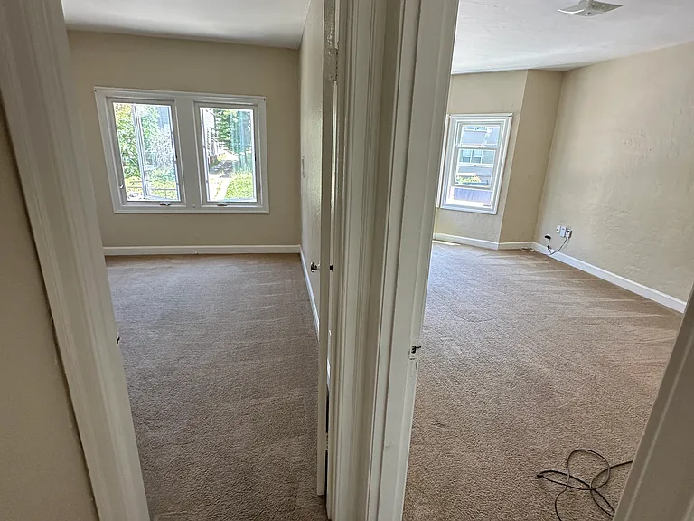 1672 Oxford St #1 — Photo 5