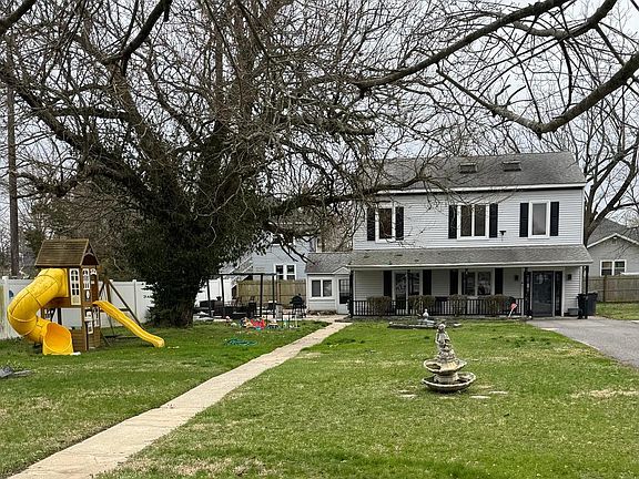 2nd image of 141 Wellington Ave