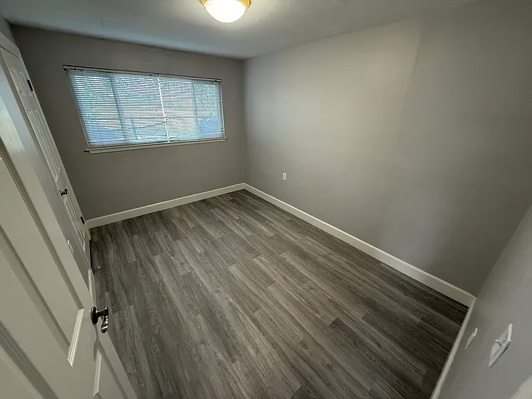1507 Jacobsen St #1/2 — Photo 13