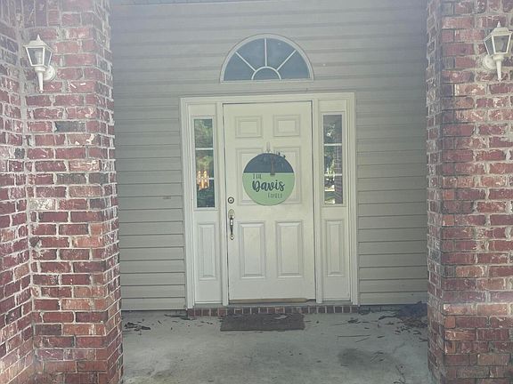 2nd image of 215 Ridgeview Dr