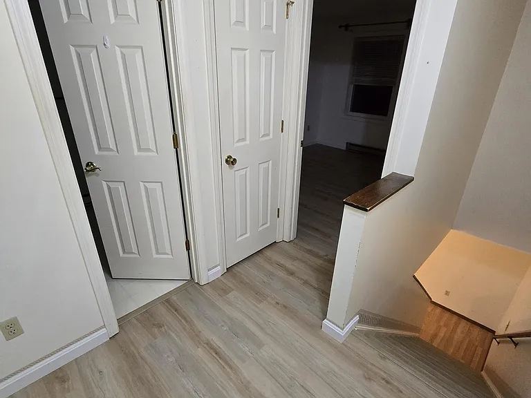 812 Court St #D — Photo 15