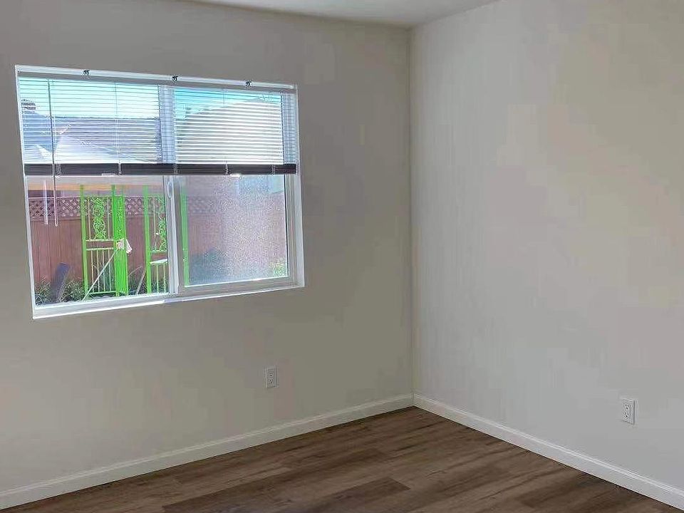 1st image of 872 Lasuen Dr