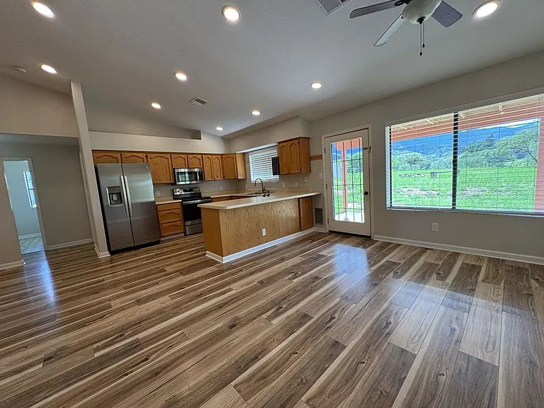 3821 E Keeling Rd — Photo 10