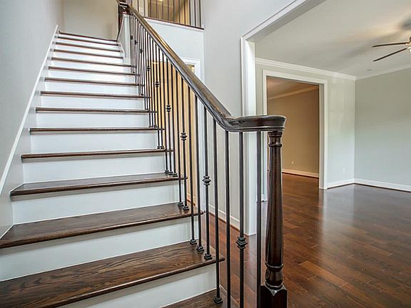 3rd image of 23 Kendrick Pines Blvd
