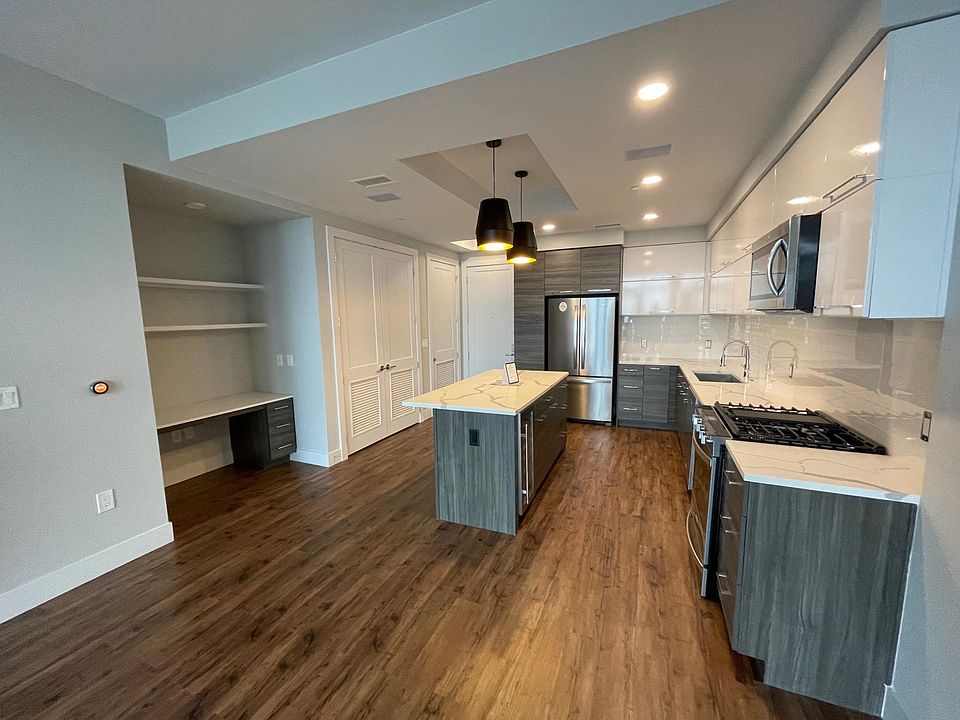 1st image of 341 S Colorado Blvd #812