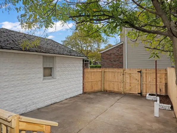 4622 Avenue M image 24 of 31